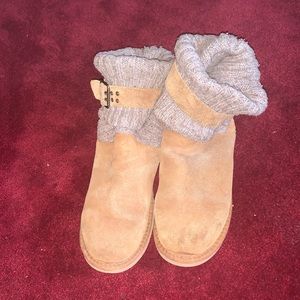 UGG BOOTS WOMEN SIZE 8 PREOWNED